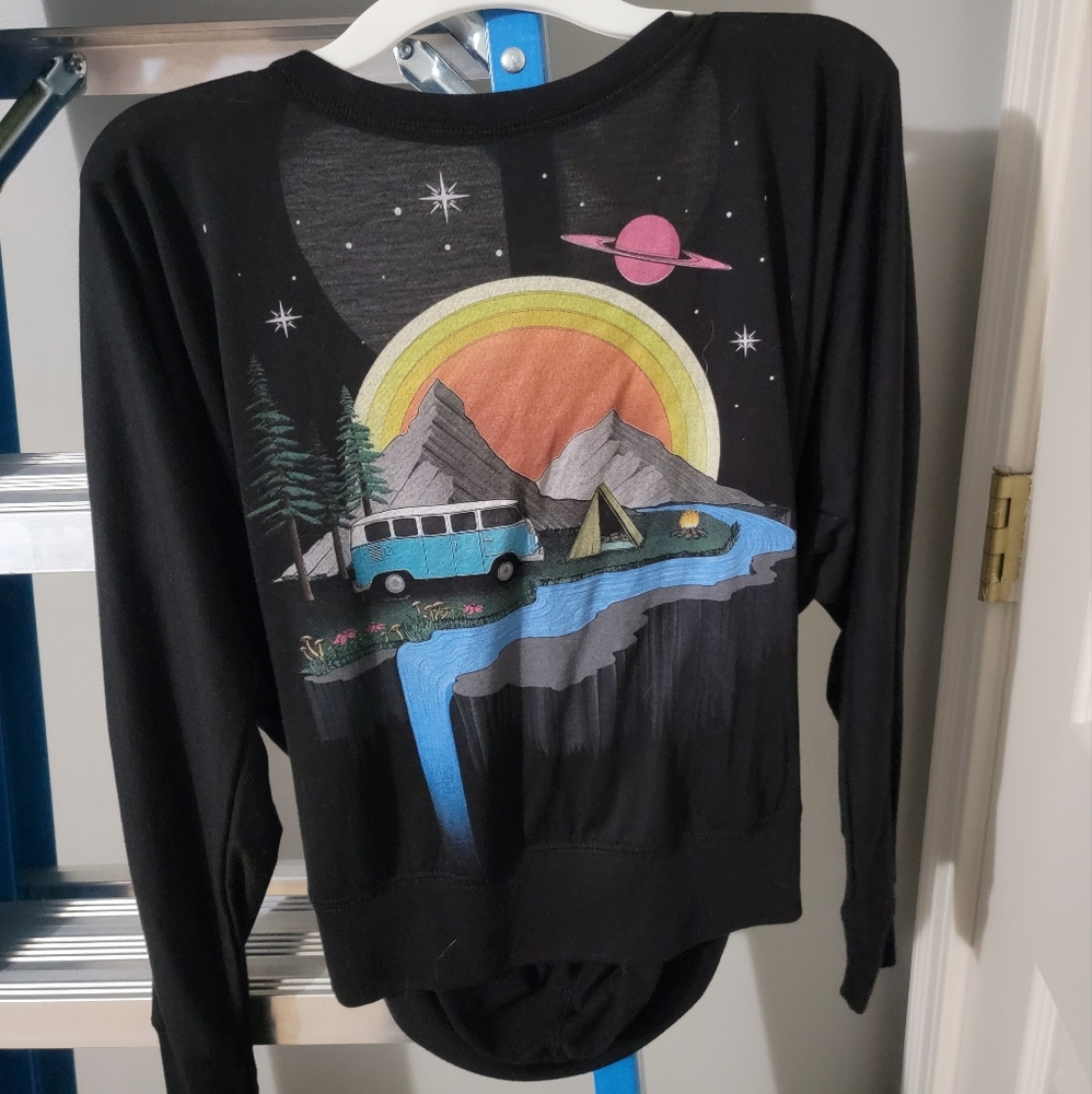 Curbside clothing, long sleeve